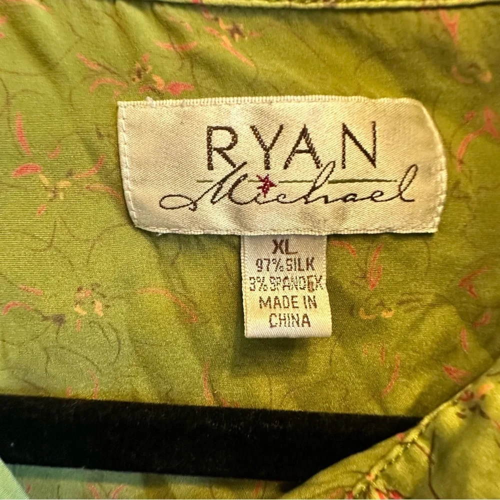 Ryan by Rachael Zoe Green Patterned Button-Up Silk Blouse, Size: XL - Picture 2 of 7